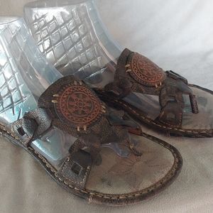 women's BORN sandals flip flop US 7 EU 38